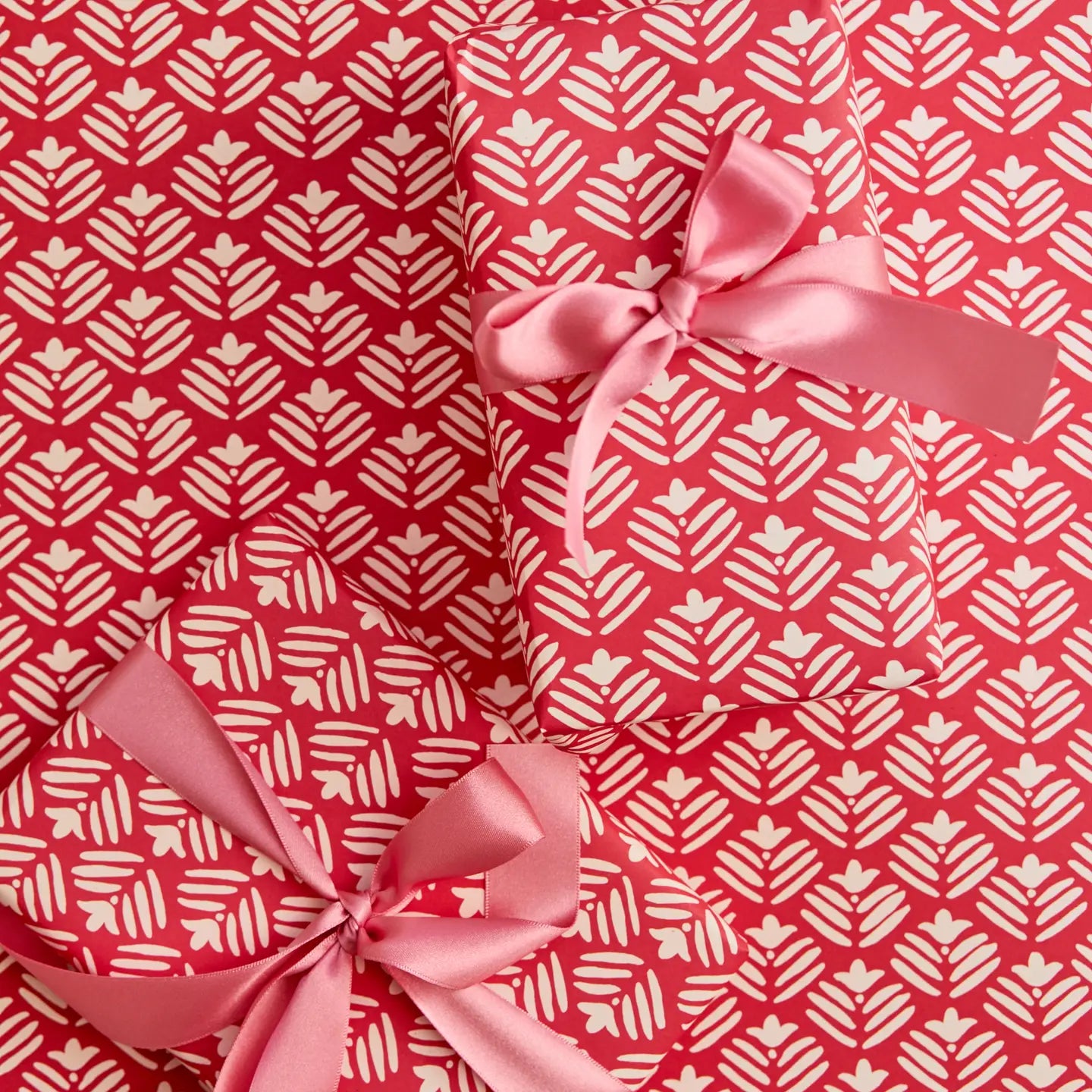 Geo Flower Gift Wrap Pink