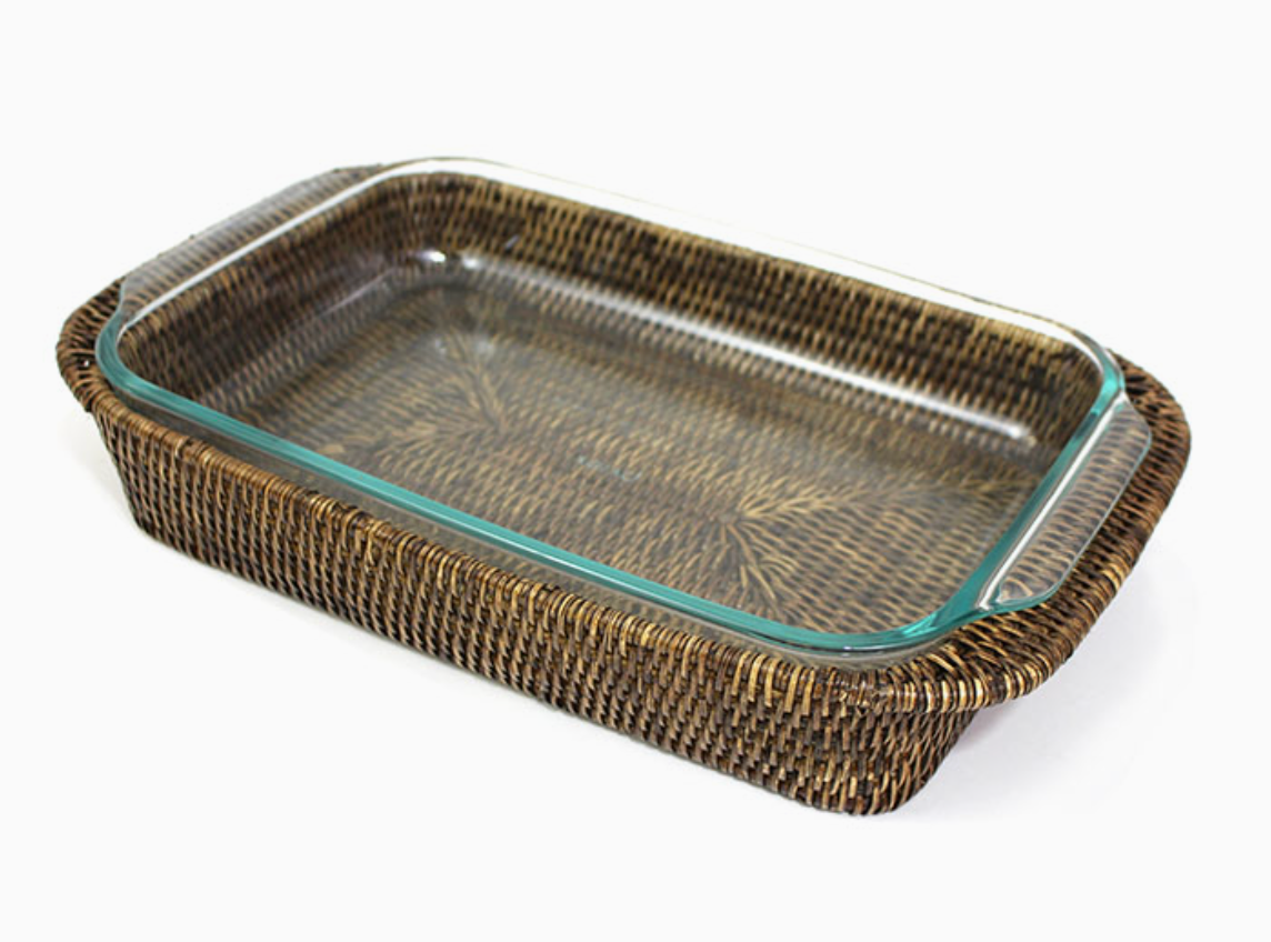 3 Qt. Pyrex Bakeware Tray Oblong Shape (Pyrex Included)