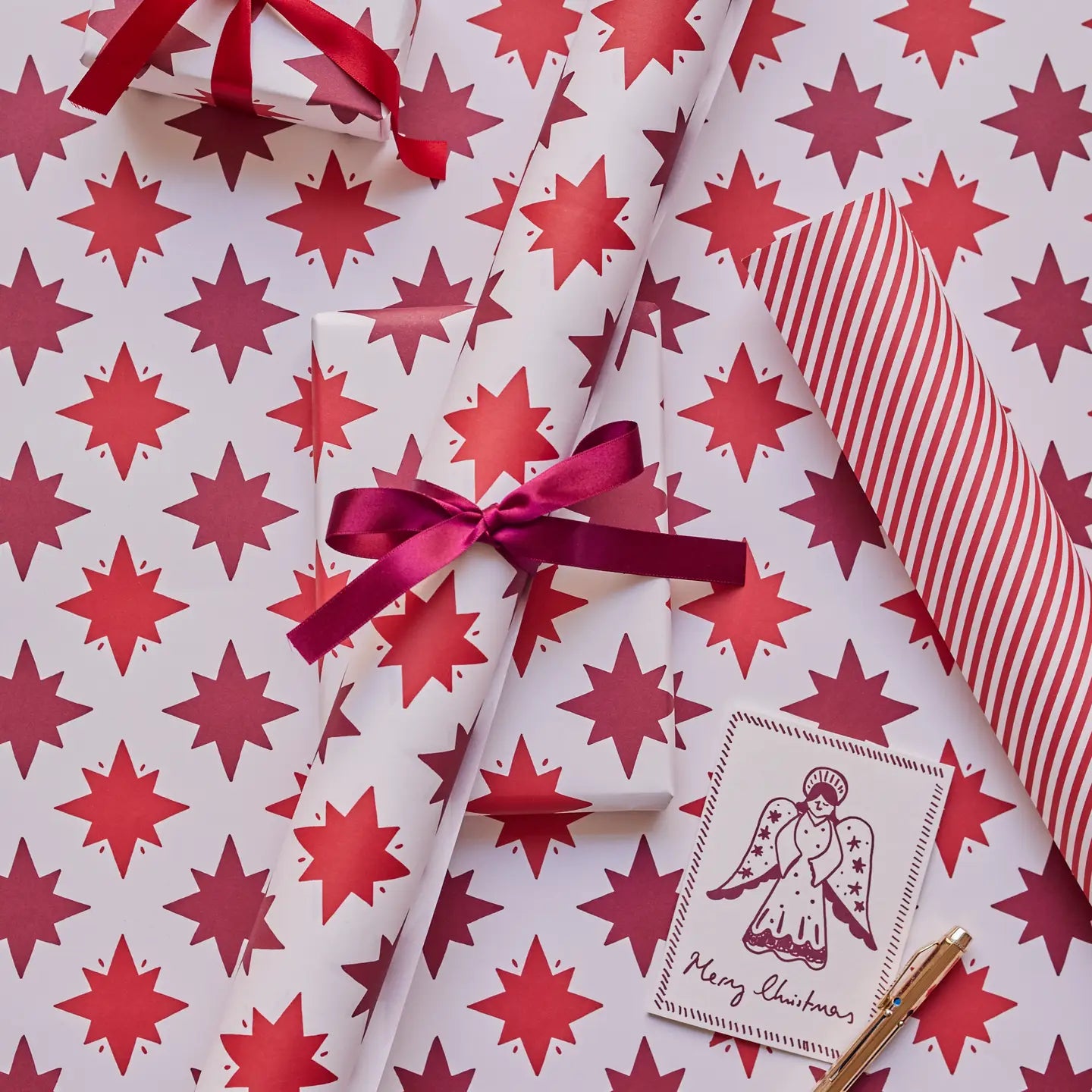 Gift Wrap Stars in Red