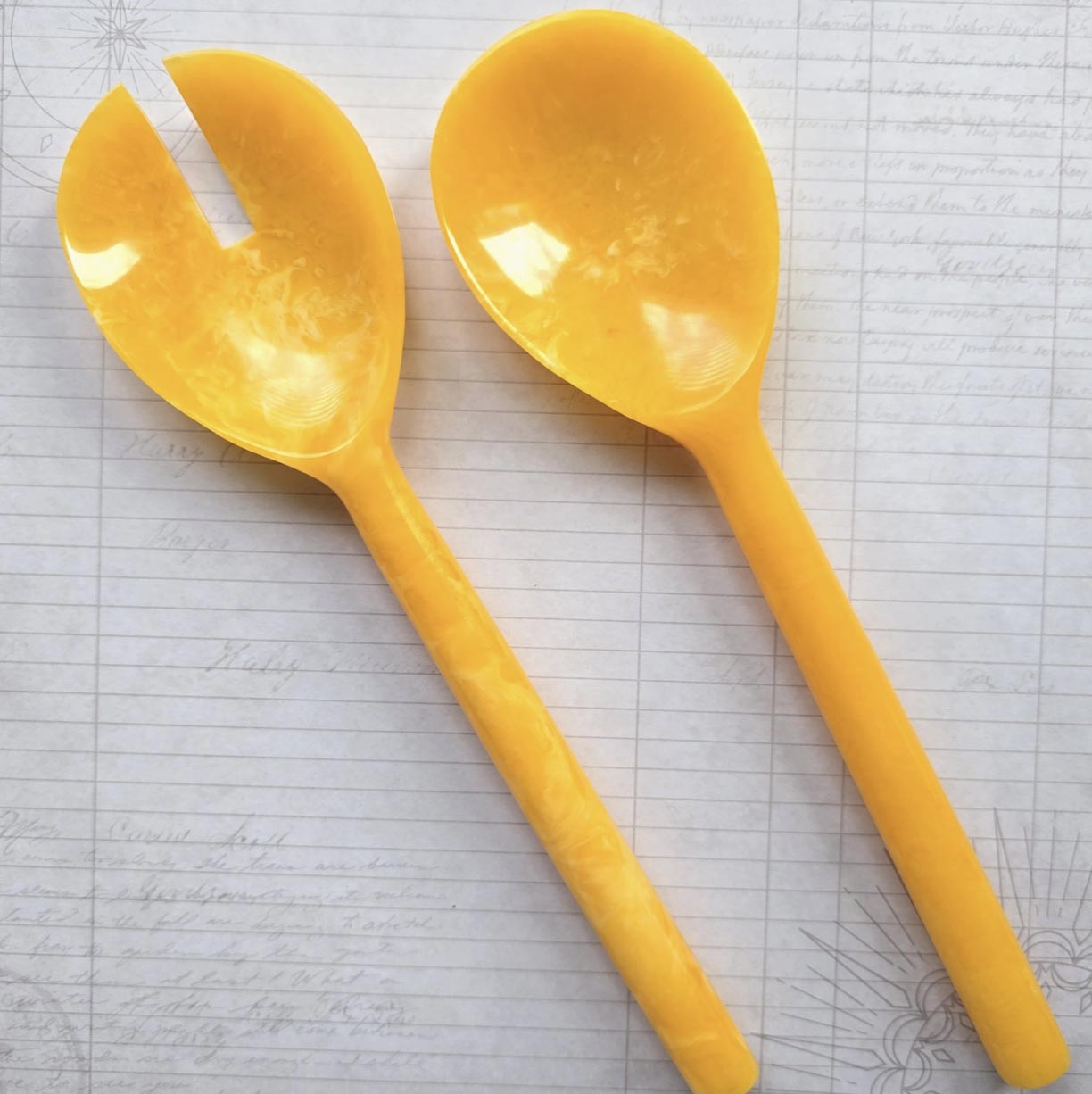 2-Piece Resin Salad Serving Set