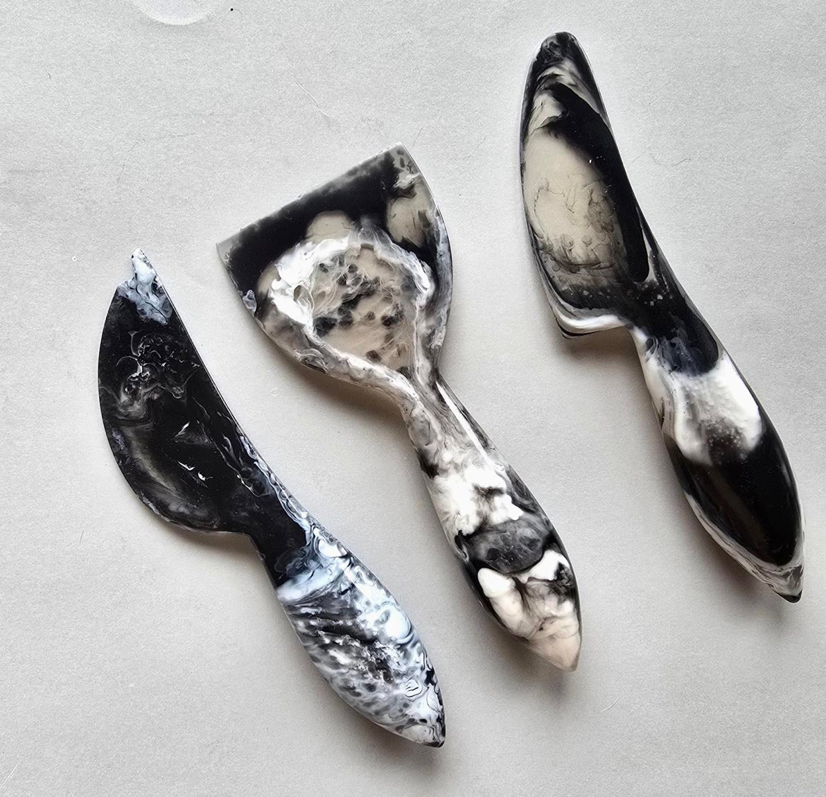 3-Piece Resin Cheese Knives Set